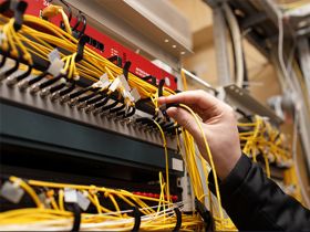 Dịch vụ lắp đặt, sữa chữa hệ thống thiết bị điện công nghiệp